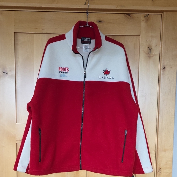 Roots Other - Roots Athletics Rare Vintage Canada Heavy Fleece Easy Care EUC